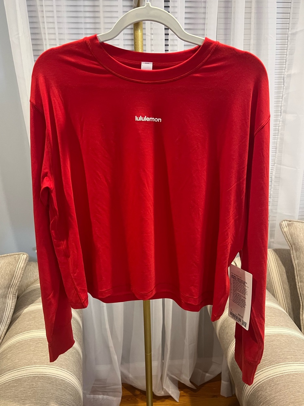 NWT LULULEMON JERSEY TRAINING LONG SLEEVE WORDMARK